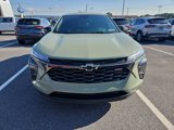 Used 2024 Chevrolet Trax RS w/ Sunroof Package image 2