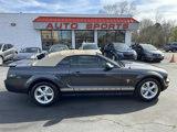 Used 2008 Ford Mustang Convertible image 4