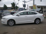 Used 2016 Chrysler 200 Limited image 3