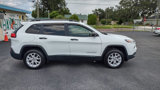 Used 2017 Jeep Cherokee Sport image 3