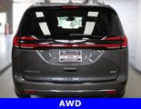 Used 2021 Chrysler Pacifica Touring-L image 4