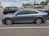 Used 2017 Volkswagen Passat 1.8T R-Line image 6