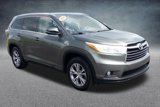Used 2014 Toyota Highlander XLE image 3