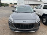 Used 2022 Ford Escape SE image 2