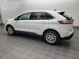 Used 2023 Ford Edge SEL image 3