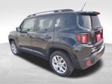 Used 2015 Jeep Renegade Latitude image 4