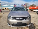 Used 2017 Chrysler Pacifica Touring-L image 2