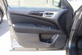 Used 2017 Nissan Pathfinder SV image 5