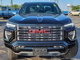 New 2025 GMC Canyon Denali image 4