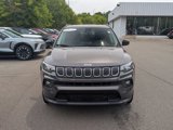 Used 2022 Jeep Compass Latitude image 2