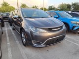 Used 2017 Chrysler Pacifica Limited w/ Advanced Safetytec Group image 5