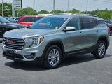 Used 2024 GMC Terrain SLT image 2