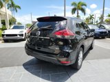 Used 2018 Nissan Rogue SV image 5