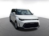 Used 2023 Kia Soul LX w/ LX Technology Package image 2