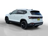 New 2025 Volkswagen Taos SE image 3