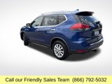 Used 2017 Nissan Rogue SV image 3