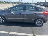 Used 2018 Ford Focus SE image 2