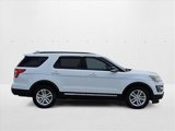 Used 2017 Ford Explorer XLT image 4