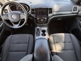 Used 2019 Jeep Grand Cherokee Laredo image 5
