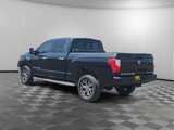 Used 2017 Nissan Titan SV image 4