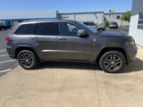 Used 2017 Jeep Grand Cherokee Trailhawk image 4