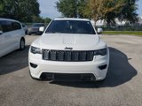 Used 2019 Jeep Grand Cherokee Altitude image 2