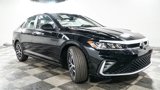 New 2025 Volkswagen Jetta SE image 3