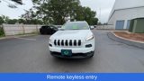 Used 2018 Jeep Cherokee Latitude Plus image 3