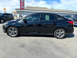 Used 2018 Ford Focus SE w/ SE Appearance Package image 2