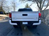 Used 2018 Toyota Tacoma SR image 5