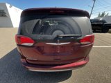 Used 2017 Chrysler Pacifica Touring-L image 5