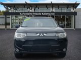 Used 2014 Mitsubishi Outlander SE image 2
