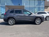Used 2022 Jeep Cherokee Latitude Lux w/ Mopar Interior Package image 2