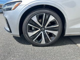 Certified 2022 Volvo S60 B5 Momentum image 5