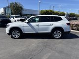 Used 2021 Volkswagen Atlas SE w/ Panoramic Sunroof Package image 2