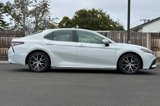 Used 2023 Toyota Camry SE image 3
