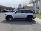 New 2025 Jeep Grand Cherokee Limited w/ Black Appearance Package image 4