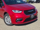 New 2025 Chrysler Pacifica Select image 2