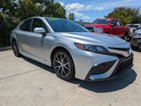 Used 2023 Toyota Camry SE image 2