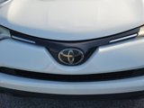 Used 2018 Toyota RAV4 LE image 4