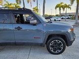 Used 2017 Jeep Renegade Trailhawk image 2