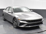 Used 2024 Hyundai Elantra SEL w/ Convenience Package image 3