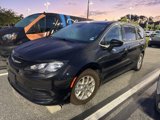 Used 2023 Chrysler Voyager LX image 3