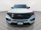 Used 2022 Ford Explorer XLT w/ Equipment Group 202A image 2