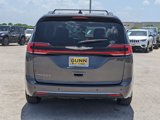 Used 2021 Chrysler Pacifica Touring-L image 4
