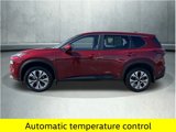 Used 2023 Nissan Rogue SV image 2