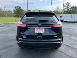Certified 2020 Ford Edge SE image 4