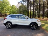 Used 2018 Nissan Rogue Sport SL w/ SL Premium Package image 2