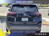 Used 2023 Nissan Rogue SV image 3