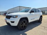 Used 2018 Jeep Grand Cherokee Laredo image 3